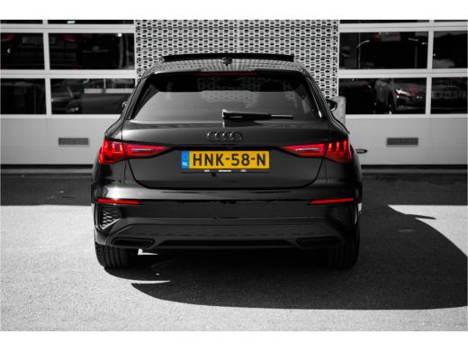 Audi A3 Sportback 45 TFSI e 245pk S edition Competition | Panoramadak | Head-Up | Stoelen Elektrisch | Do... ActivLease financial lease
