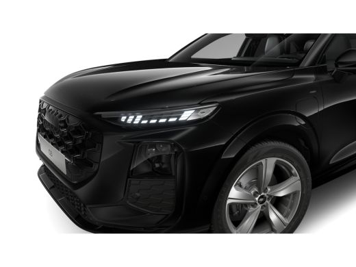 Audi Q3 S edition | Adaptive cruise control | Audi sound system | Cruise control ActivLease financial lease