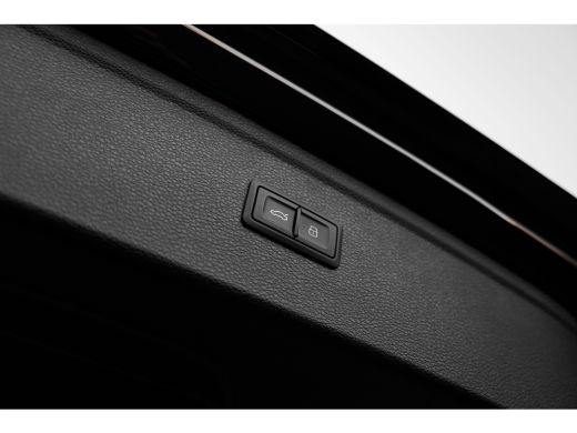 Audi Q5 55 TFSI e S edition 367PK | Trekhaak | Verlengde garantie 2029 | 360 Camera | Elek. stoelen | Mat... ActivLease financial lease