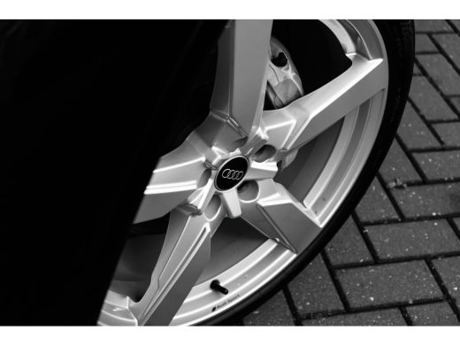 Audi Q5 55 TFSI e S edition 367PK | Trekhaak | Verlengde garantie 2029 | 360 Camera | Elek. stoelen | Mat... ActivLease financial lease