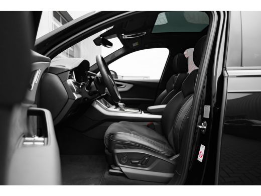 Audi Q7 55 TFSI e quattro Pro Line S 381PK | Verlengde garantie 10/2028 | Nachtzicht | Trekhaak | Panoram... ActivLease financial lease