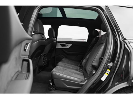 Audi Q7 55 TFSI e quattro Pro Line S 381PK | Verlengde garantie 10/2028 | Nachtzicht | Trekhaak | Panoram... ActivLease financial lease