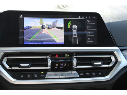 BMW 3 Serie 330i High Executive M Sport Automaat / Schuif-Kanteldak / Sportstoelen / Achteruitrijcamera / Las... ActivLease financial lease