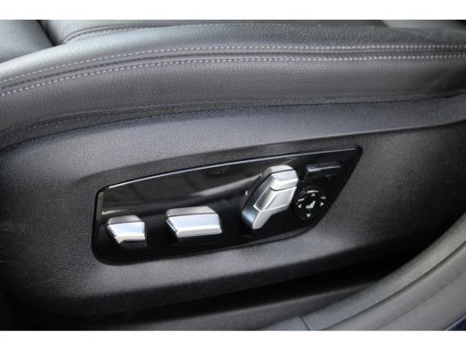 BMW 5 Serie 530i High Executive M Sport Automaat / Schuif-Kanteldak / Trekhaak / Laserlight / M Sportonderste... ActivLease financial lease