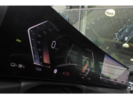 BMW i4 eDrive35 M Sport / Schuif-kanteldak / Adaptieve LED / Comfort Access / Stoelverwarming / BMW Live... ActivLease financial lease
