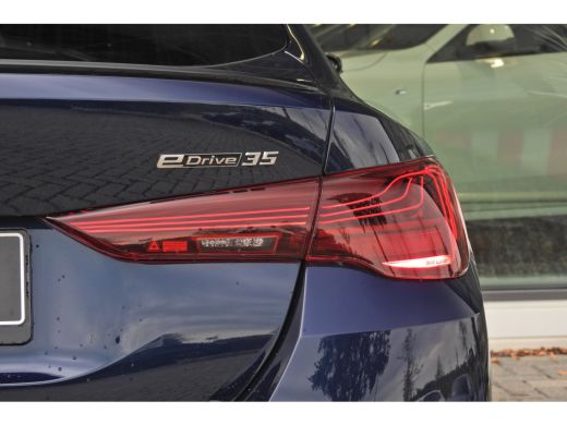 BMW i4 eDrive35 M Sport / Schuif-kanteldak / Adaptieve LED / Comfort Access / Stoelverwarming / BMW Live... ActivLease financial lease