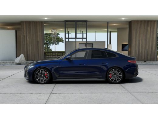 BMW i4 eDrive35 High Executive M Sport / Schuif-kanteldak / Adaptieve LED / Comfort Access / Stoelverwar... ActivLease financial lease