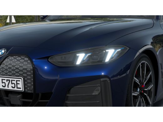 BMW i4 eDrive35 High Executive M Sport / Schuif-kanteldak / Adaptieve LED / Comfort Access / Stoelverwar... ActivLease financial lease