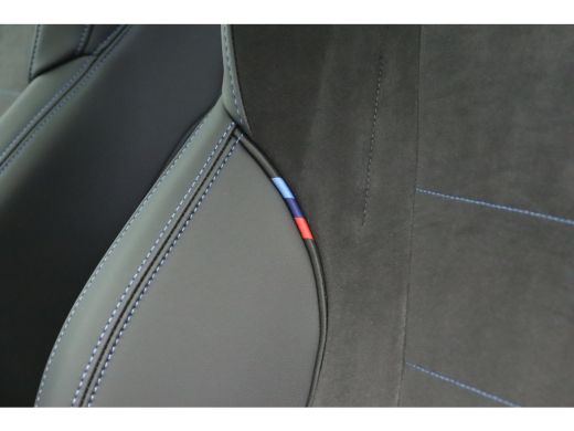 BMW X1 xDrive25e M Sport Automaat / Panoramadak / Trekhaak / Sportstoelen / Achteruitrijcamera / Adaptie... ActivLease financial lease