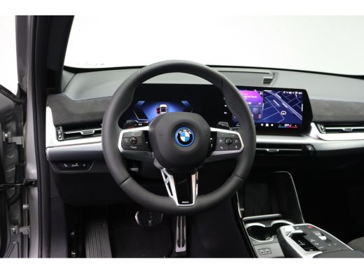 BMW X1 xDrive25e M Sport Automaat / Panoramadak / Trekhaak / Sportstoelen / Achteruitrijcamera / Adaptie... ActivLease financial lease