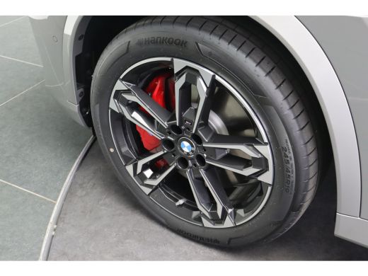 BMW X1 xDrive25e M Sport Automaat / Panoramadak / Trekhaak / Sportstoelen / Achteruitrijcamera / Adaptie... ActivLease financial lease
