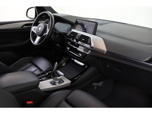 BMW X3 xDrive30i High Executive M Sport Automaat / Sportstoelen / Achteruitrijcamera / LED / Stoelverwar... ActivLease financial lease