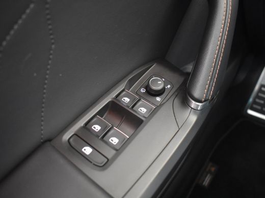 CUPRA Formentor 1.4 e-Hybrid VZ Tribe Edition 245pk | Stuur & stoel Verwarming | LED Lampen | DAB | Cruise Contro... ActivLease financial lease