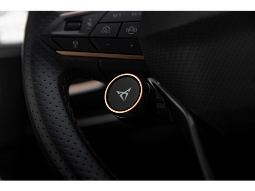 CUPRA Leon 1.5 TSI e-Hybrid 204pk Essential | Achteruitrijcamera | Keyless | Adaptive Cruise | 18" | Stoelve... ActivLease financial lease