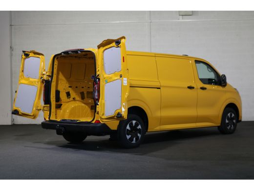Ford E-Transit Custom 340 L2 H1 Trend 65 kWh Trekhaak Camera Apple Carplay ActivLease financial lease