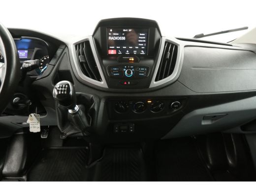 Ford Transit 350 2.0 TDCI L2H2 2800KG Trekgew. Trekhaak Airco Camera Carplay Cruise Navi LED 3 Persoons PDC Im... ActivLease financial lease