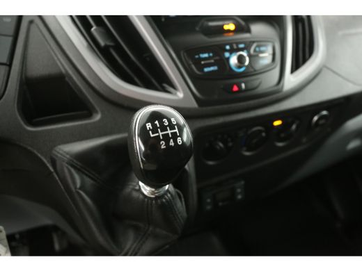 Ford Transit 350 2.0 TDCI L2H2 2800KG Trekgew. Trekhaak Airco Camera Carplay Cruise Navi LED 3 Persoons PDC Im... ActivLease financial lease