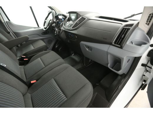 Ford Transit 350 2.0 TDCI L2H2 2800KG Trekgew. Trekhaak Airco Camera Carplay Cruise Navi LED 3 Persoons PDC Im... ActivLease financial lease