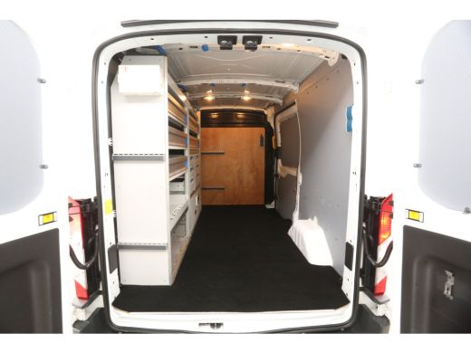 Ford Transit 350 2.0 TDCI L2H2 2800KG Trekgew. Trekhaak Airco Camera Carplay Cruise Navi LED 3 Persoons PDC Im... ActivLease financial lease