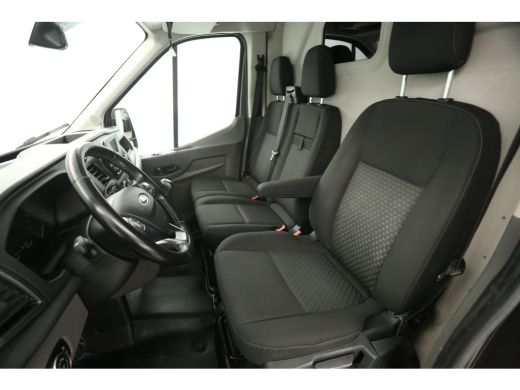 Ford Transit 350 2.0 TDCI L3H3 170PK Airco Cruise LED Trekhaak 3 Persoons Traanplaat PDC Elektrpakket ActivLease financial lease