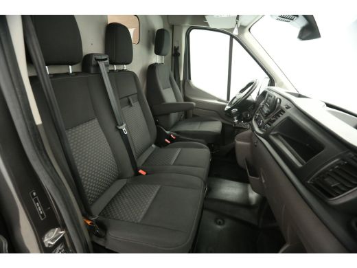 Ford Transit 350 2.0 TDCI L3H3 170PK Airco Cruise LED Trekhaak 3 Persoons Traanplaat PDC Elektrpakket ActivLease financial lease