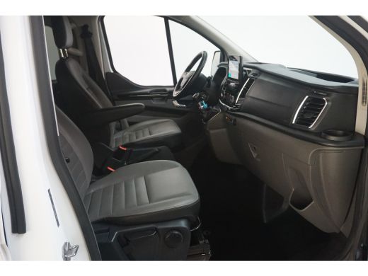 Ford Transit Custom 320 2.0 TDCI L2H1 Limited Dubbel Cabine | 170pk! | Dubbele Schuifdeur | Achteruitrijcamera | Crui... ActivLease financial lease