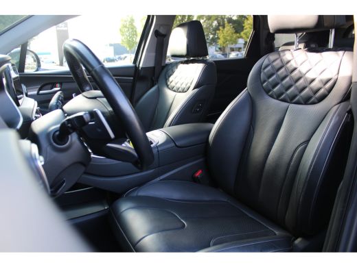 Hyundai Santa Fe 1.6 T-GDI PHEV Comfort Smart 7p. | Achterbank verstelbaar | Elektrisch glazen panorama-dak | Lede... ActivLease financial lease