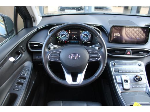 Hyundai Santa Fe 1.6 T-GDI PHEV Comfort Smart 7p. | Achterbank verstelbaar | Elektrisch glazen panorama-dak | Lede... ActivLease financial lease