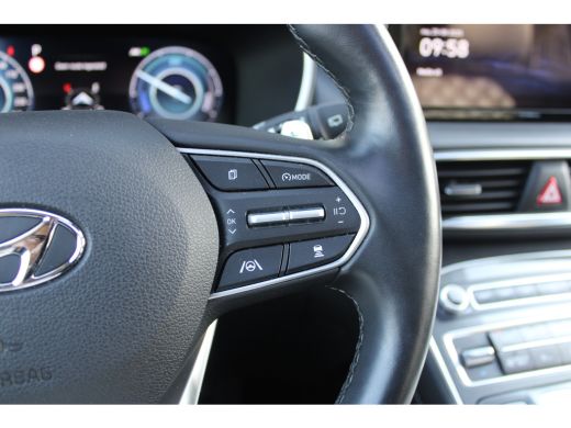 Hyundai Santa Fe 1.6 T-GDI PHEV Comfort Smart 7p. | Achterbank verstelbaar | Elektrisch glazen panorama-dak | Lede... ActivLease financial lease
