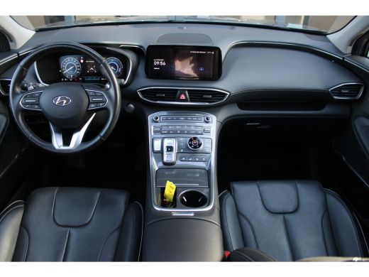 Hyundai Santa Fe 1.6 T-GDI PHEV Comfort Smart 7p. | Achterbank verstelbaar | Elektrisch glazen panorama-dak | Lede... ActivLease financial lease