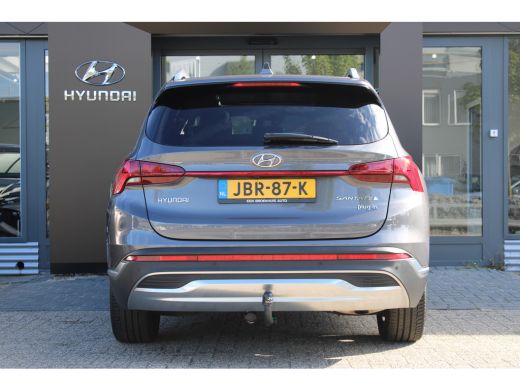 Hyundai Santa Fe 1.6 T-GDI PHEV Comfort Smart 7p. | Achterbank verstelbaar | Elektrisch glazen panorama-dak | Lede... ActivLease financial lease