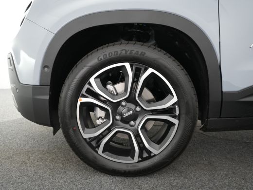 Jeep Avenger Summit, | Infotainment & Convenience Pack | Pastellak Storm Grey met Volcano Black dak | Warmtepomp ActivLease financial lease
