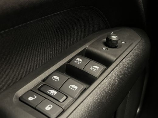 Jeep Compass Limited Plug-In Hybrid 4WD 240PK | Adaptieve Cruise | 18" High Gloss velgen | Digitaal display | ... ActivLease financial lease