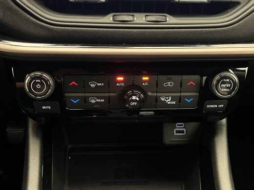 Jeep Compass Limited Plug-In Hybrid 4WD 240PK | Adaptieve Cruise | 18" High Gloss velgen | Digitaal display | ... ActivLease financial lease