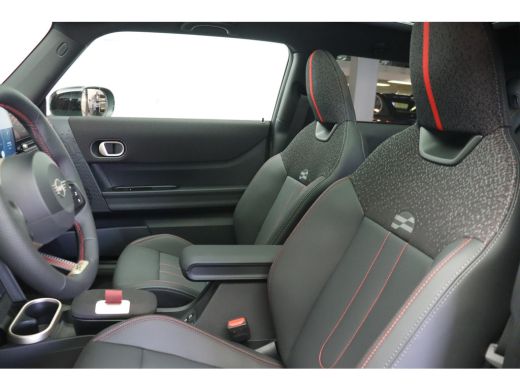 Mini 3-Deurs Cooper S Automaat / John Cooper Works / Pakket M / 18" JCW Lap Spoke 2-tone ActivLease financial lease