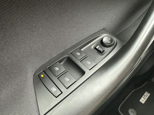 Opel Astra Sports Tourer 1.0 105PK Turbo 120 Jaar Edition | AGR-COMFORTSTOELEN| NAVIGATIE| PARKEERSENSAOREN ... ActivLease financial lease