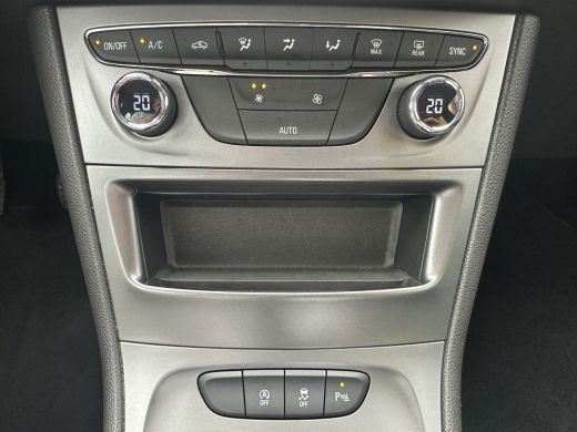 Opel Astra Sports Tourer 1.0 105PK Turbo 120 Jaar Edition | AGR-COMFORTSTOELEN| NAVIGATIE| PARKEERSENSAOREN ... ActivLease financial lease