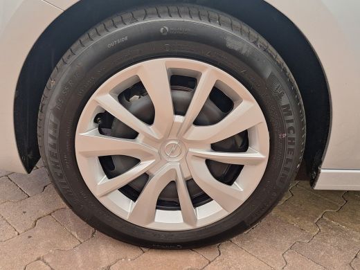 Opel Corsa Edition | Dode hoek waarschuwing | Draadloze Apple Carplay en Android Auto | LED koplampen met LE... ActivLease financial lease