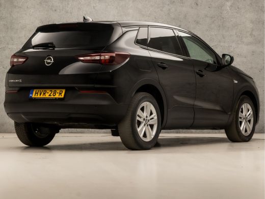 Opel Grandland X 1.2 Turbo Sport Automaat (APPLE CARPLAY, GROOT NAVI, GETINT GLAS, PARKEERSENSOREN, SPORTSTOELEN, ... ActivLease financial lease