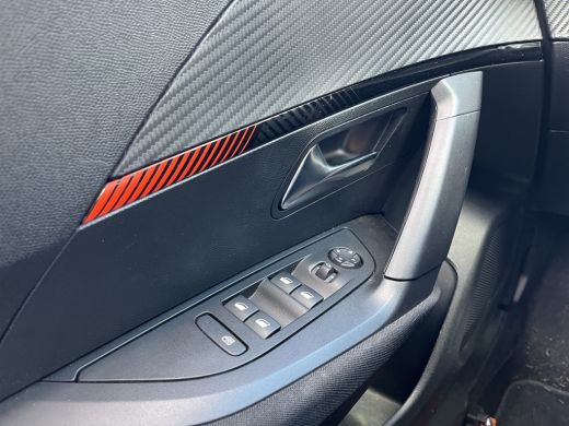 Peugeot 2008 1.2 PureTech Active | Achteruitrijcamera | Apple Carplay/Android Auto|telefoonintegratie premium ... ActivLease financial lease