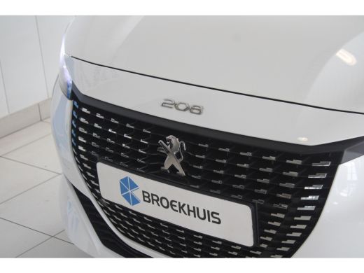 Peugeot 208 1.2 Turbo 100-PK EAT8 AUTOMAAT Allure | NAVIGATIE | PARKEERSENSOREN | CLIMATE CONTROL | CARPLAY |... ActivLease financial lease