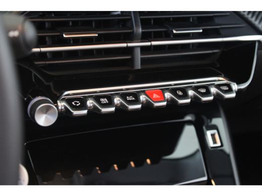 Peugeot 208 1.2 Turbo 100-PK EAT8 AUTOMAAT Allure | NAVIGATIE | PARKEERSENSOREN | CLIMATE CONTROL | CARPLAY |... ActivLease financial lease
