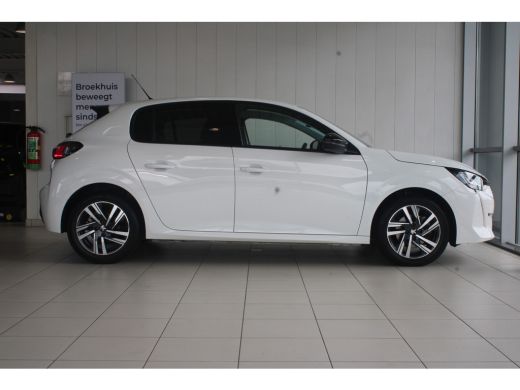 Peugeot 208 1.2 Turbo 100-PK EAT8 AUTOMAAT Allure | NAVIGATIE | PARKEERSENSOREN | CLIMATE CONTROL | CARPLAY |... ActivLease financial lease
