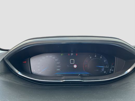 Peugeot 5008 1.2 PureTech Crossway Automaat | 7p | Panoramadak | Camera | PDC | carplay/android auto | ActivLease financial lease