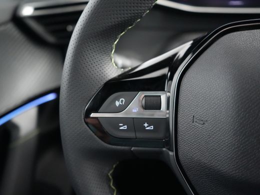 Peugeot e-2008 EV GT Avantage 54 kWh | 11 kW lader | Achterspoiler | Achteruitrijcamera ActivLease financial lease