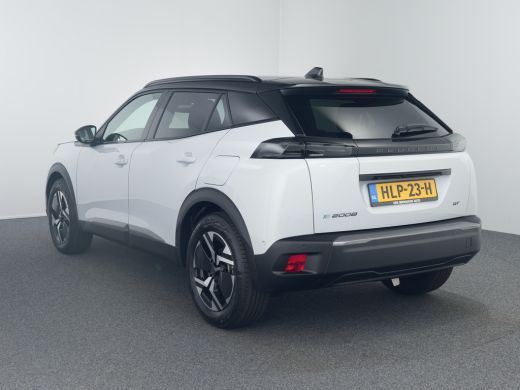 Peugeot e-2008 EV GT Avantage 54 kWh | 11 kW lader | Achterspoiler | Achteruitrijcamera ActivLease financial lease