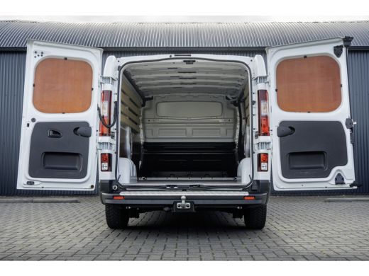 Renault Trafic **dCi 110 T30 L2H1 | Navigatie | 3-Zits | Cruise | PDC | Airco | Euro 6** ActivLease financial lease