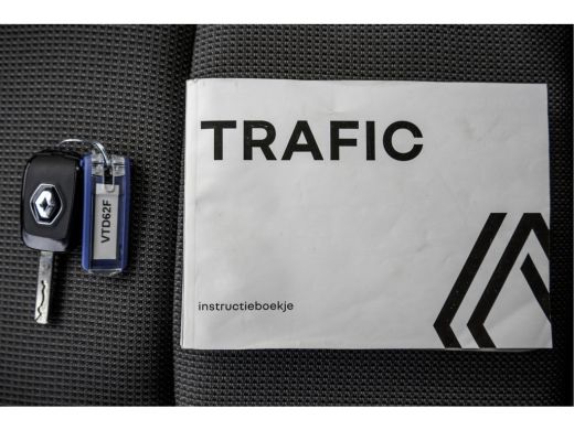 Renault Trafic **dCi 110 T30 L2H1 | Navigatie | 3-Zits | Cruise | PDC | Airco | Euro 6** ActivLease financial lease