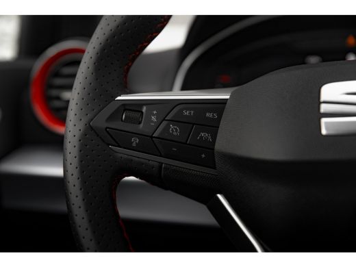 Seat Arona FR Business Connect | Achteruitrijcamera | Airconditioning automatisch met 2-zone-temperatuurrege... ActivLease financial lease