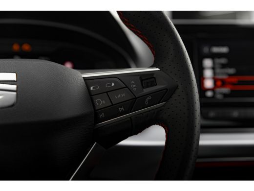 Seat Arona FR Business Connect | Achteruitrijcamera | Airconditioning automatisch met 2-zone-temperatuurrege... ActivLease financial lease